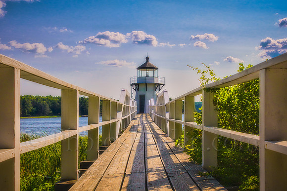 Doubling Point Lighthouse